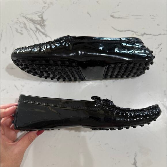 TOD's Women's City Gommino Driving Penny Loafer in Patent Leather, Size 37, EUC - Picture 4 of 9